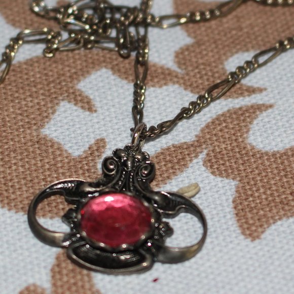 Vintage Beautiful Jools Necklace Victorian Style with Jewel New Old Stock - Picture 4 of 4
